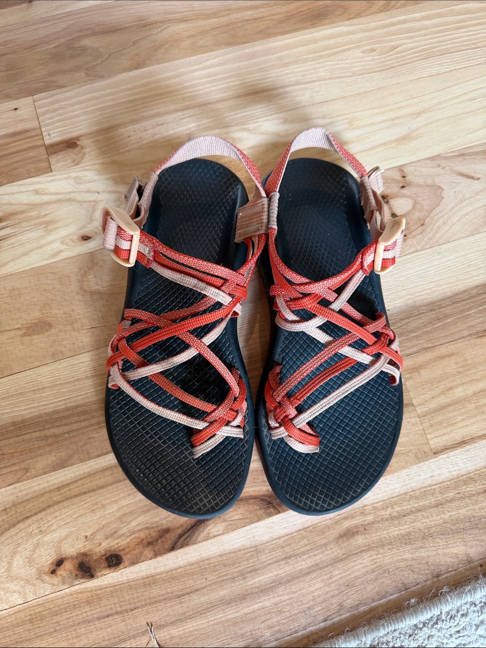 Chaco Sandals W8 Coral 3 straps
